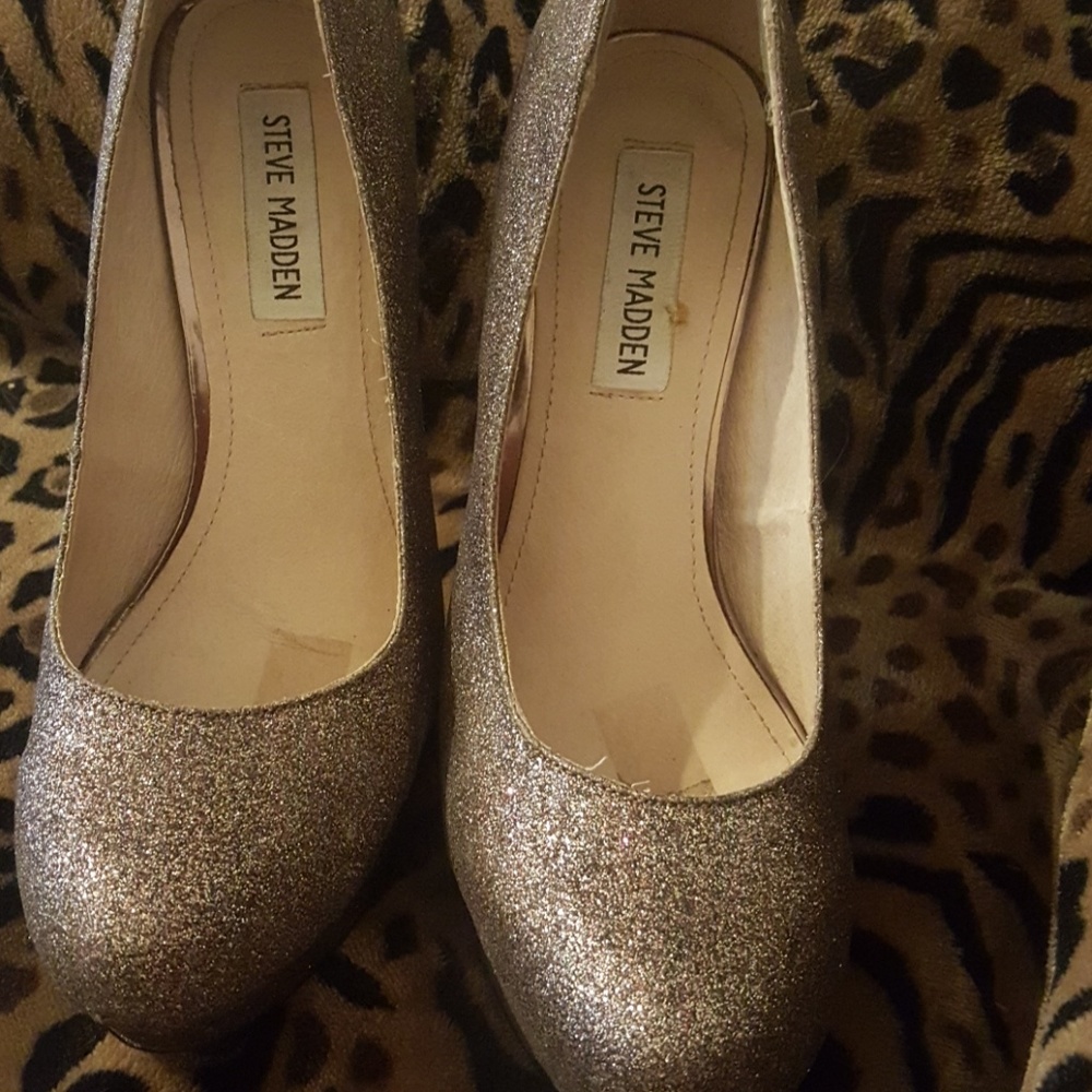 Steve Madden multicolor sparkle 8.5 pumps
